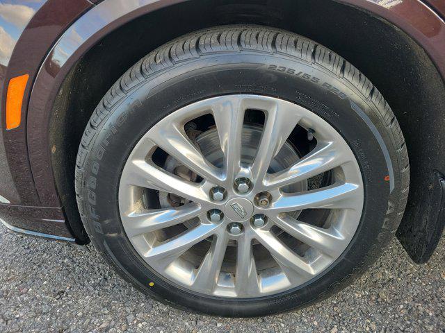 used 2020 Cadillac XT6 car, priced at $22,371