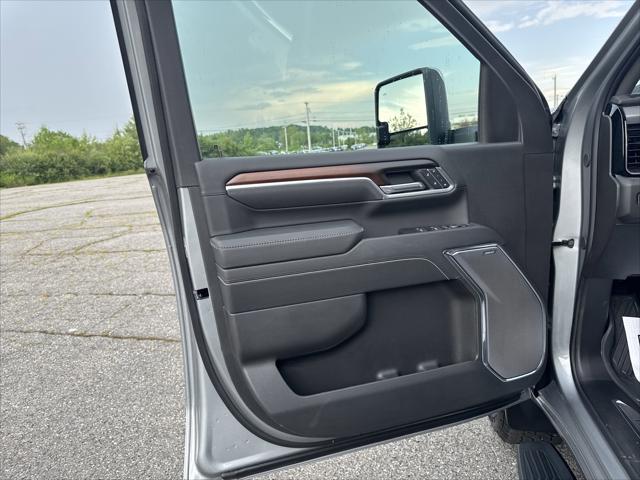 new 2025 GMC Sierra 2500 car, priced at $86,015