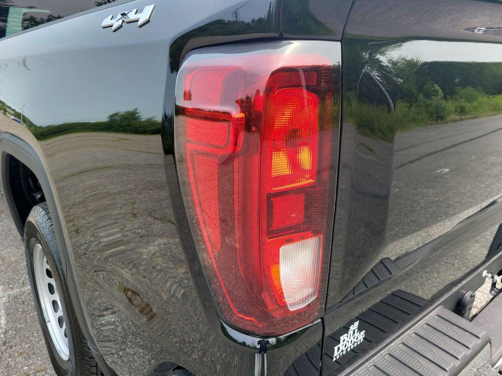new 2025 GMC Sierra 1500 car, priced at $44,045