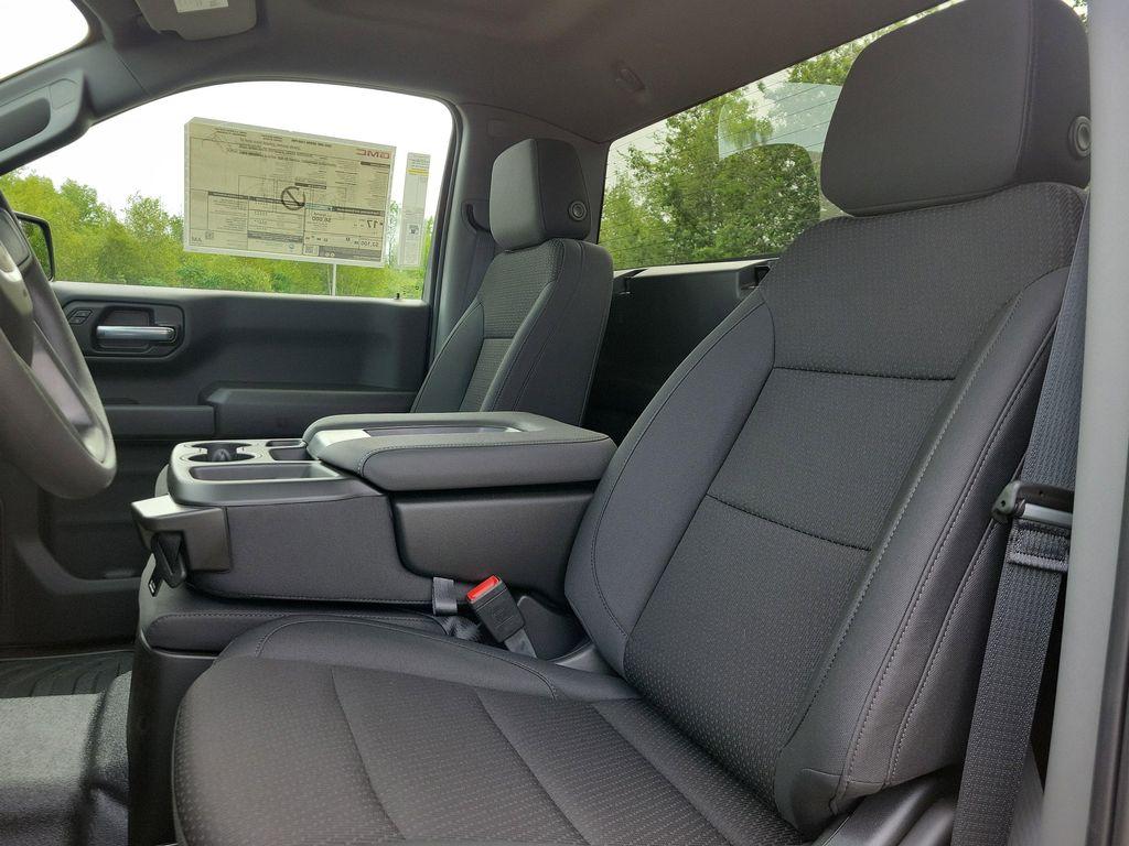 new 2025 GMC Sierra 1500 car, priced at $44,045
