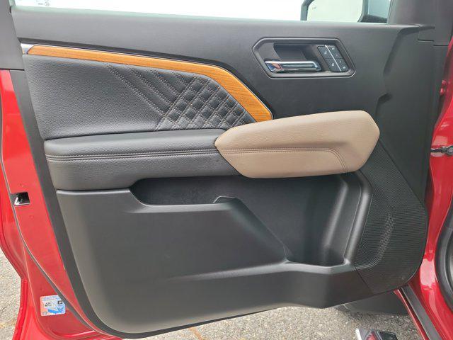 used 2024 GMC Canyon car, priced at $45,637