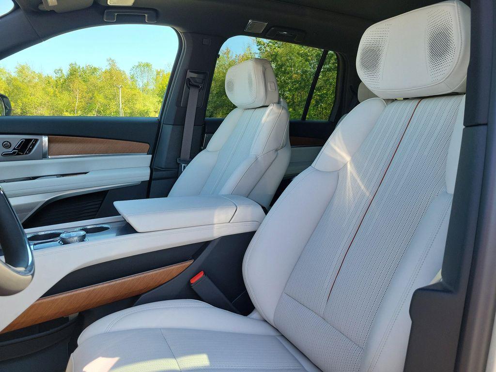 new 2026 Cadillac VISTIQ car, priced at $79,890