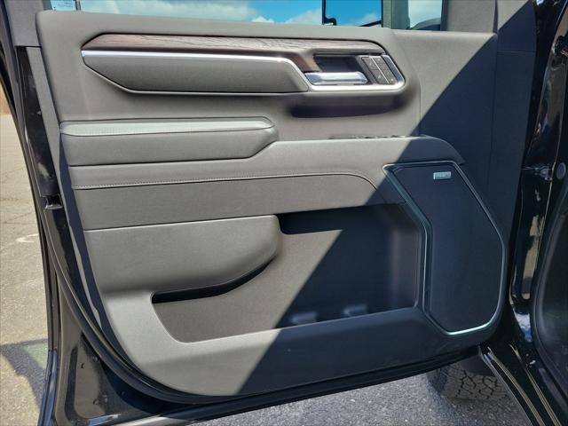 new 2025 GMC Sierra 2500 car, priced at $80,950