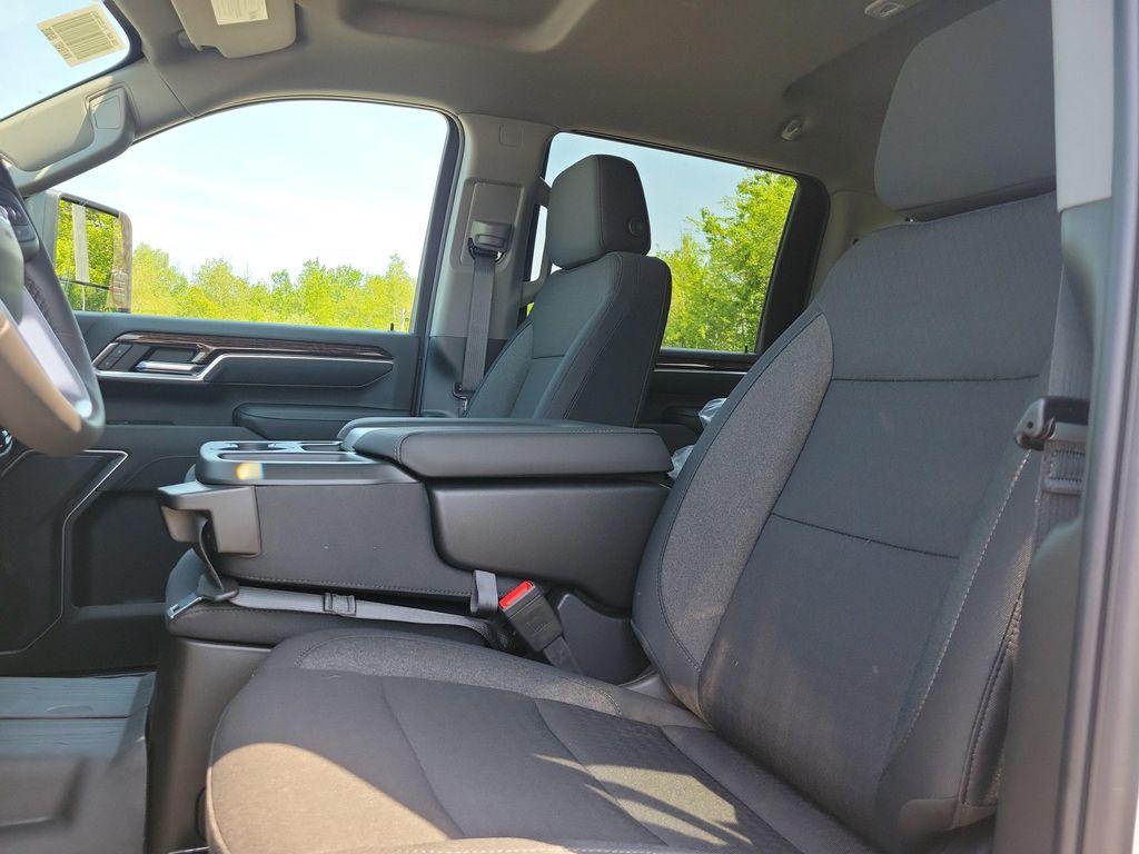 new 2025 GMC Sierra 3500 car, priced at $62,360