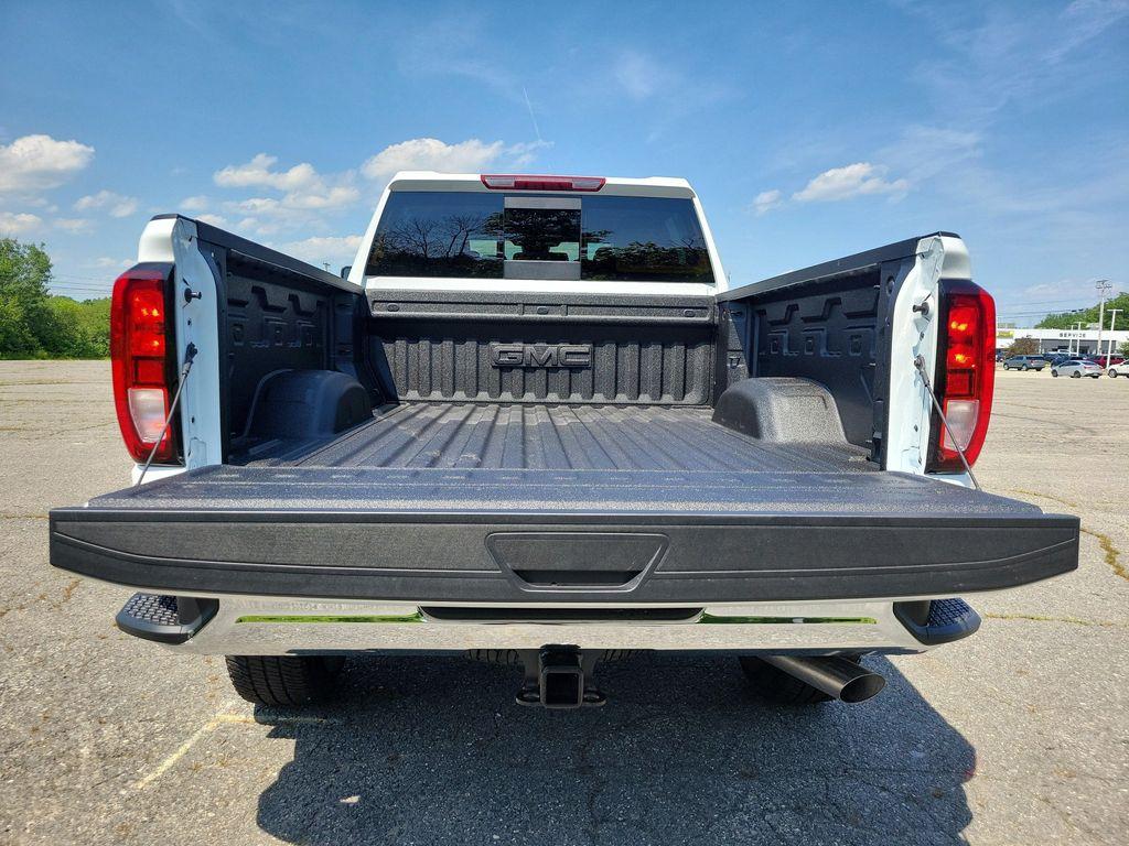 new 2025 GMC Sierra 3500 car, priced at $62,360