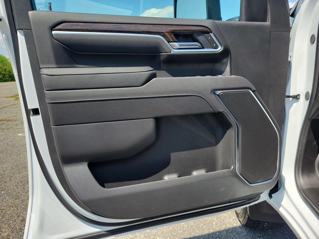 new 2025 GMC Sierra 3500 car, priced at $62,360