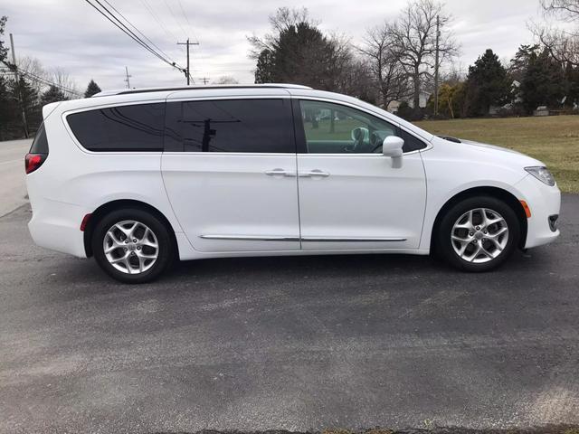 used 2020 Chrysler Pacifica car, priced at $16,995