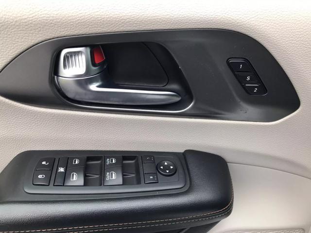 used 2020 Chrysler Pacifica car, priced at $16,995