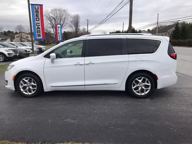 used 2020 Chrysler Pacifica car, priced at $16,995