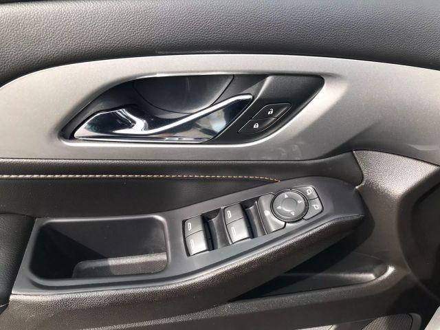 used 2021 Chevrolet Traverse car, priced at $20,995