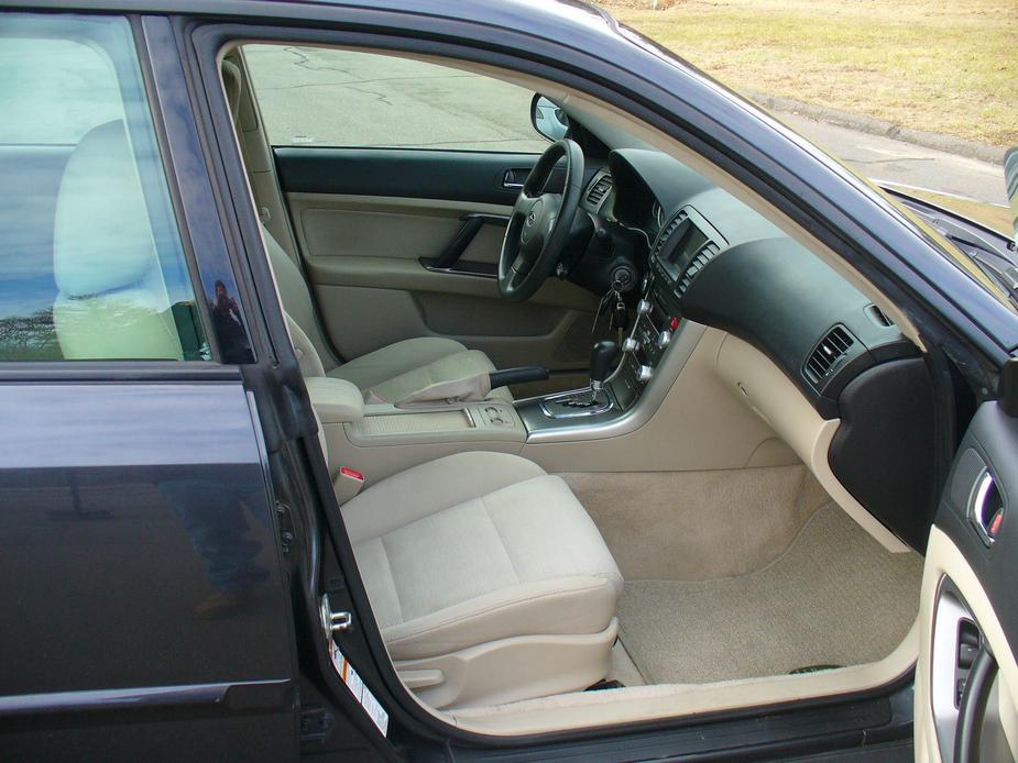 used 2007 Subaru Legacy car, priced at $7,500