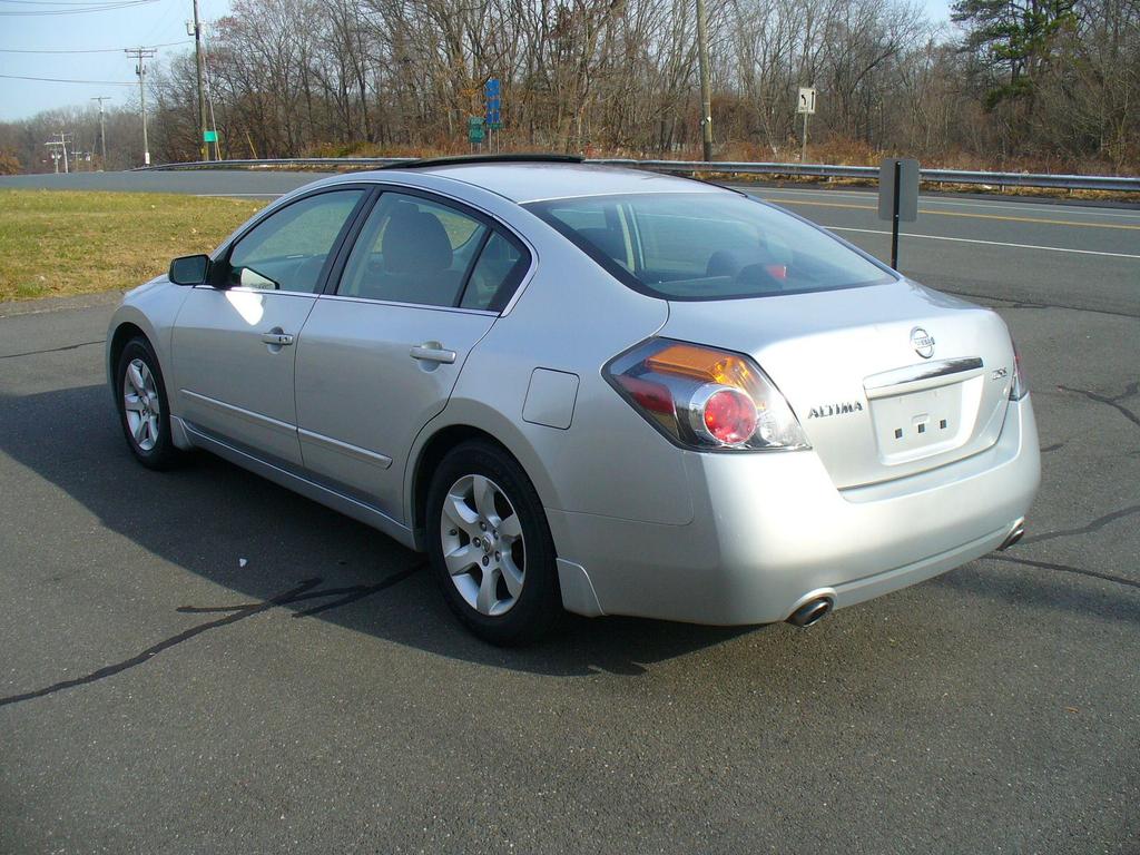 used 2009 Nissan Altima car, priced at $7,450