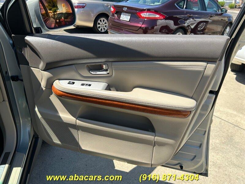 used 2004 Lexus RX 330 car, priced at $7,599