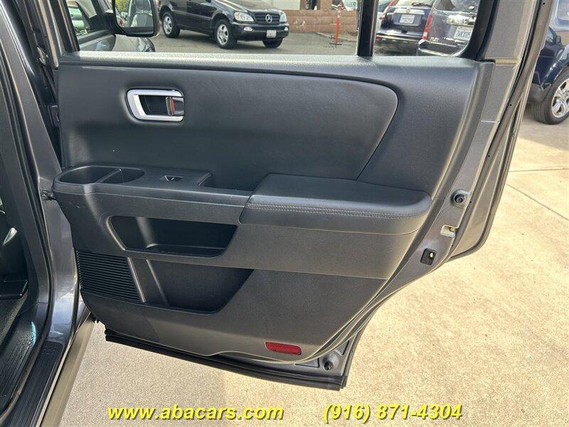 used 2012 Honda Pilot car, priced at $9,995