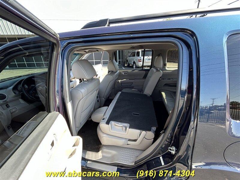 used 2012 Honda Pilot car, priced at $10,599