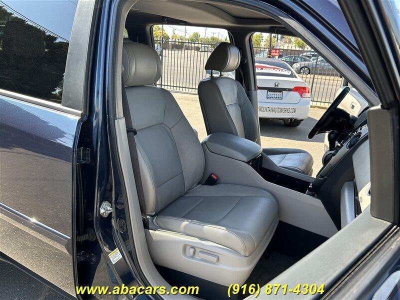 used 2012 Honda Pilot car, priced at $10,599