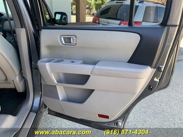 used 2013 Honda Pilot car, priced at $9,995