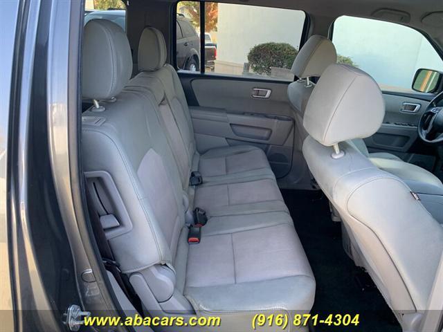 used 2013 Honda Pilot car, priced at $9,995