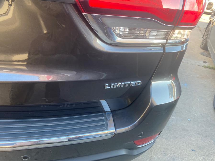 used 2021 Jeep Grand Cherokee car, priced at $20,999