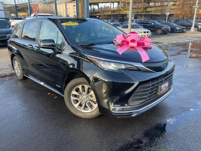 used 2021 Toyota Sienna car, priced at $34,999