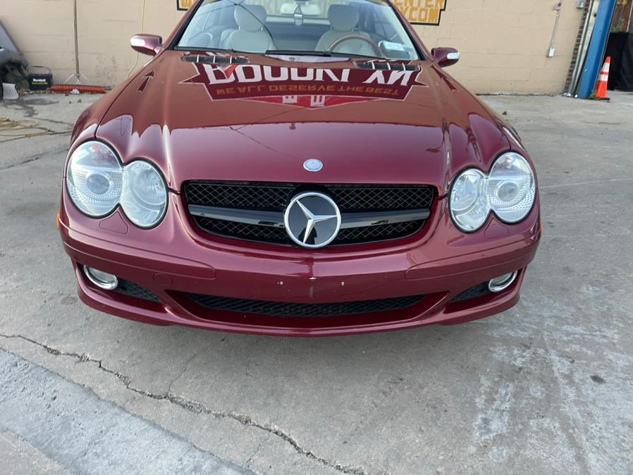used 2007 Mercedes-Benz SL-Class car, priced at $14,899