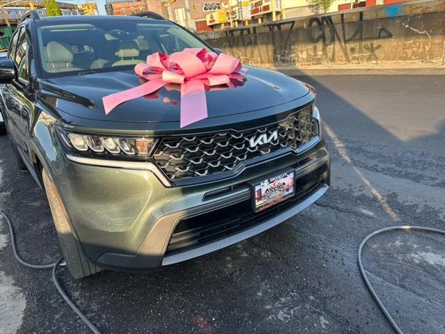used 2022 Kia Sorento car, priced at $25,899
