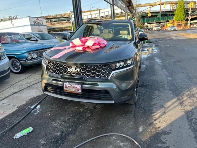 used 2022 Kia Sorento car, priced at $25,899