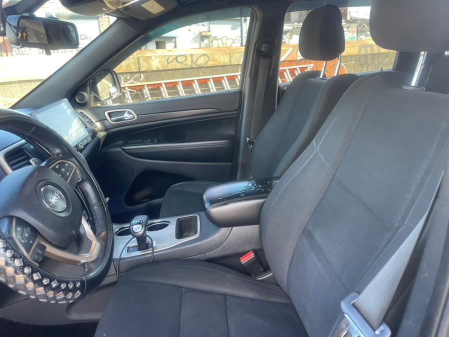 used 2015 Jeep Grand Cherokee car, priced at $12,899