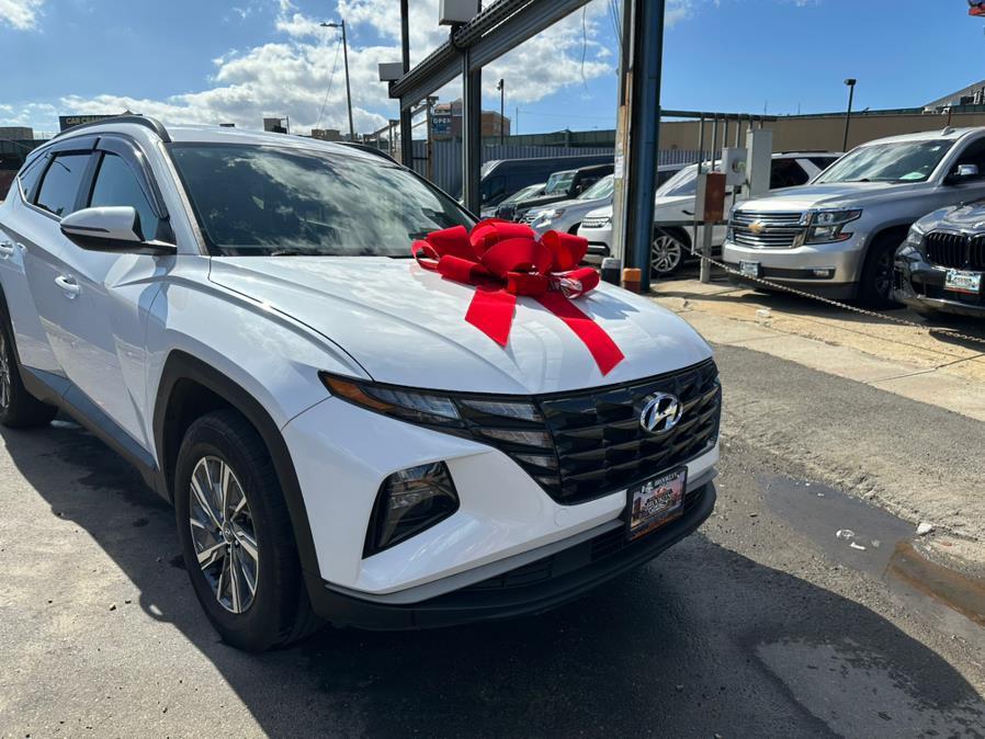used 2023 Hyundai TUCSON Hybrid car, priced at $17,999