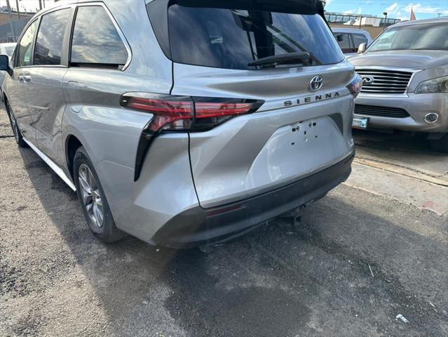 used 2021 Toyota Sienna car, priced at $26,999