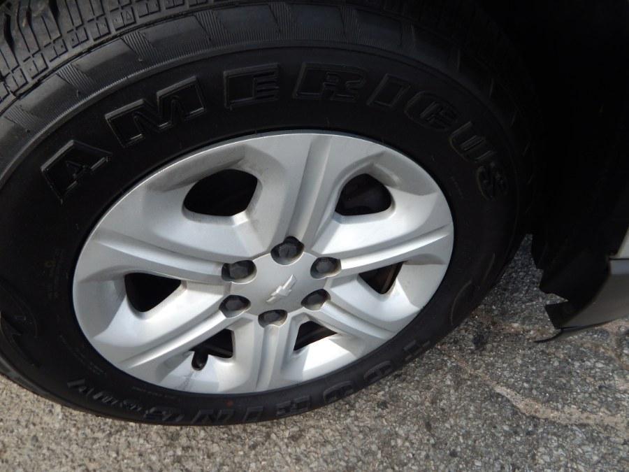 used 2010 Chevrolet Traverse car, priced at $4,899