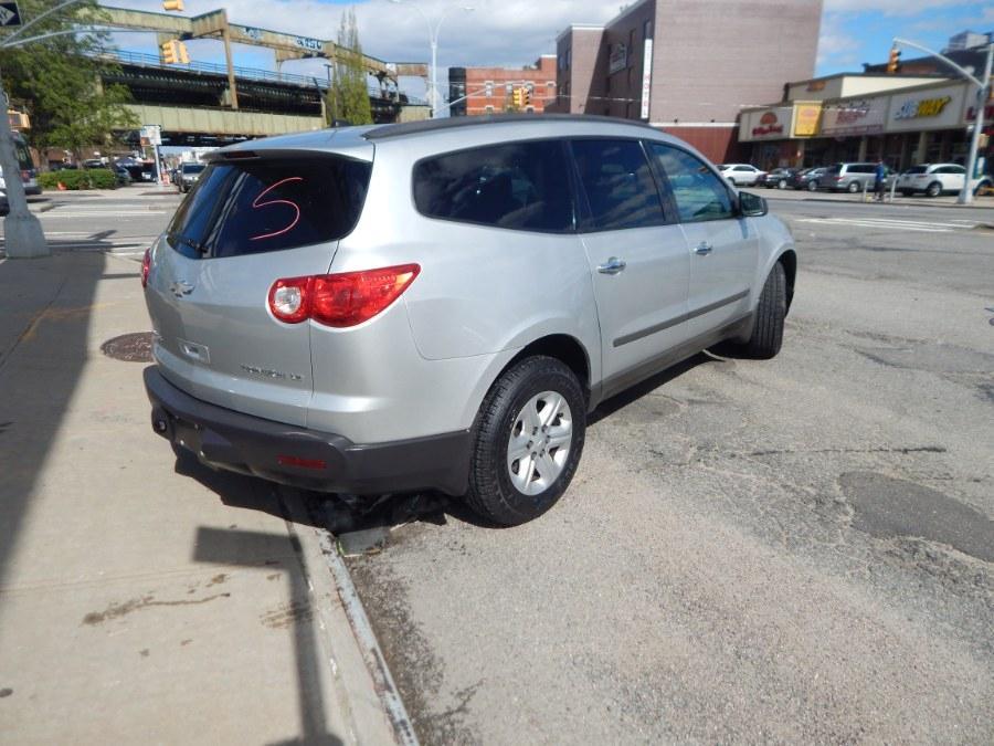 used 2010 Chevrolet Traverse car, priced at $4,899