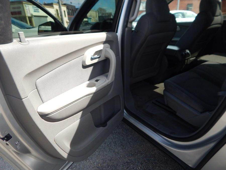 used 2010 Chevrolet Traverse car, priced at $4,899