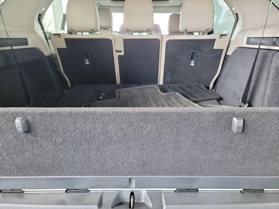 used 2017 Land Rover Discovery car, priced at $20,999