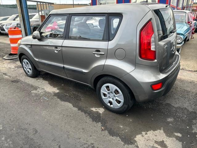 used 2013 Kia Soul car, priced at $6,999