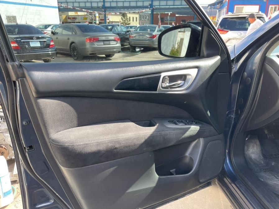 used 2015 Nissan Pathfinder car, priced at $12,999