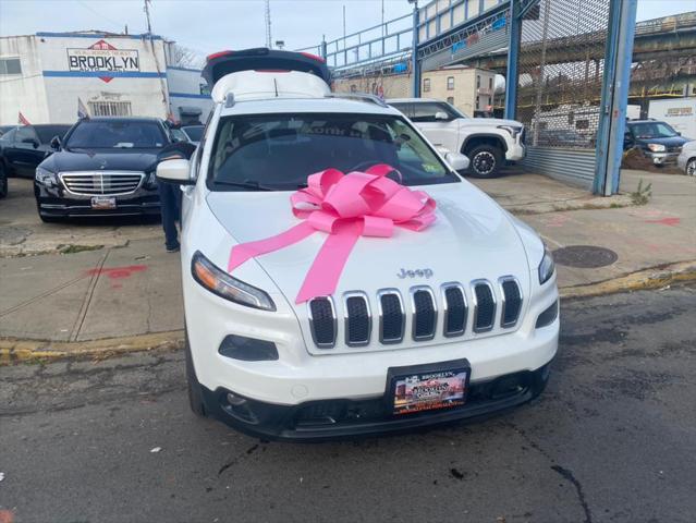 used 2014 Jeep Cherokee car, priced at $11,999