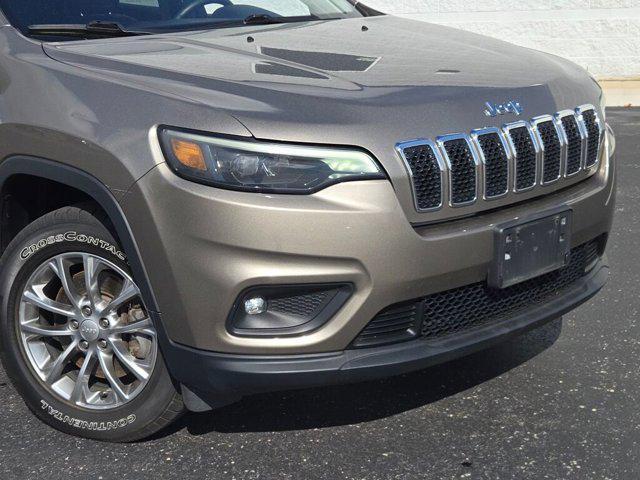 used 2019 Jeep Cherokee car, priced at $9,899