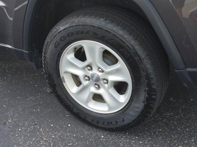 used 2016 Jeep Grand Cherokee car, priced at $16,500