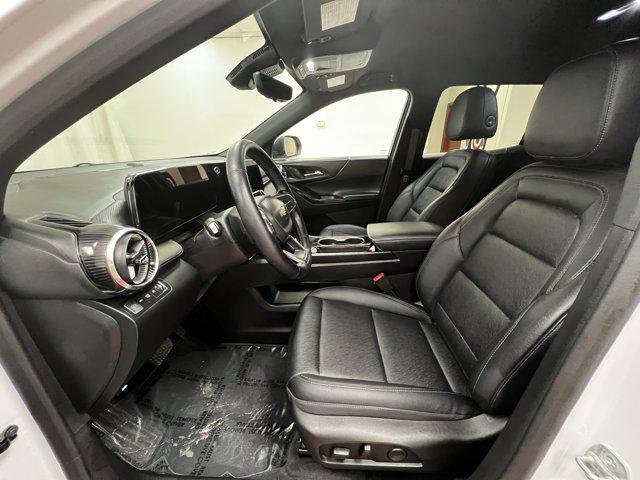 used 2025 Chevrolet Equinox car, priced at $26,500