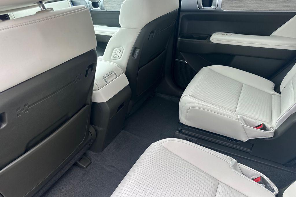 new 2025 Hyundai SANTA FE HEV car, priced at $50,623