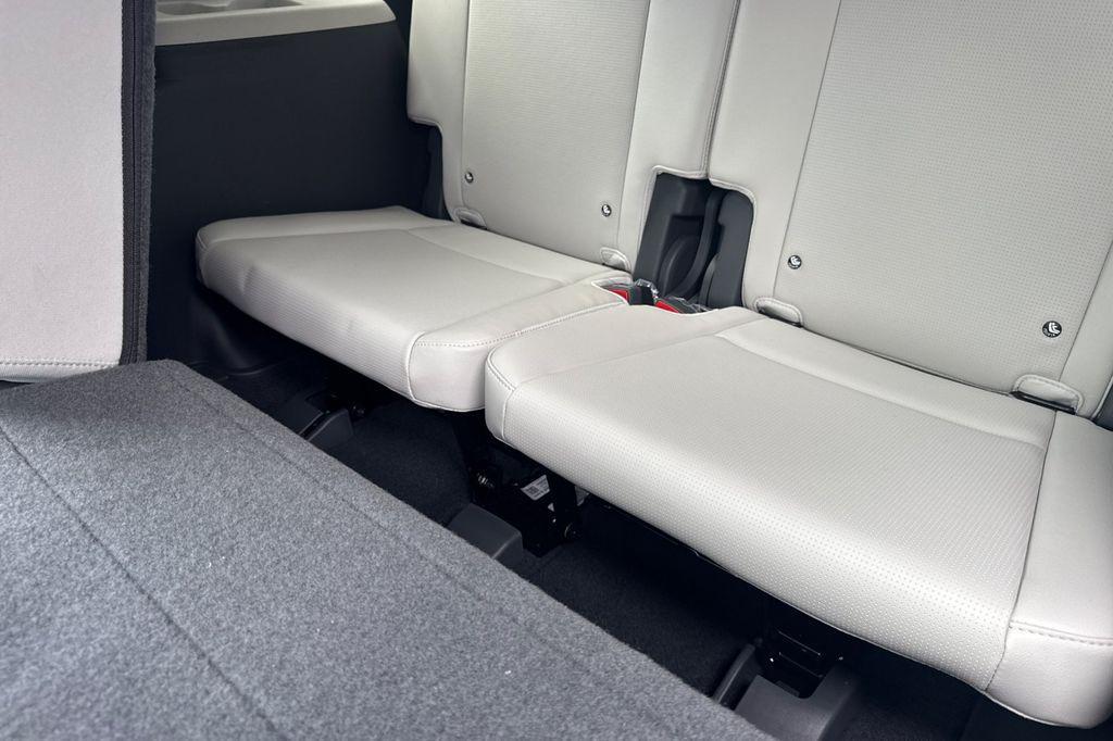 new 2025 Hyundai SANTA FE HEV car, priced at $50,623