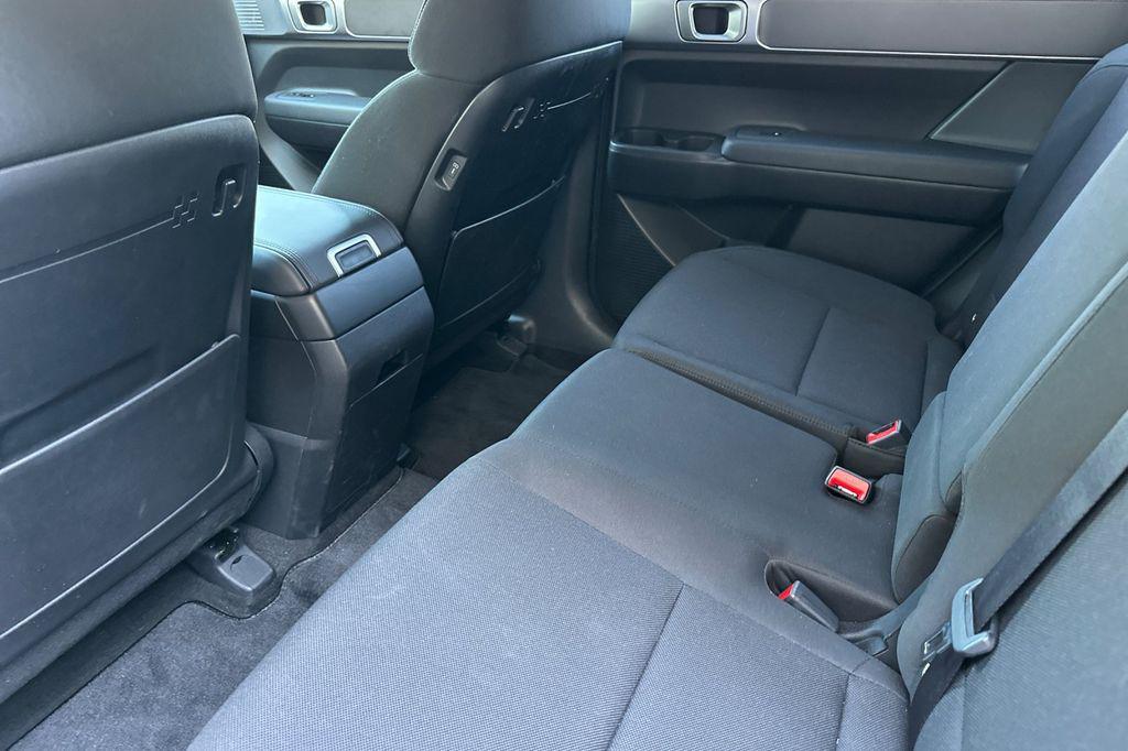 used 2025 Hyundai Santa Fe car, priced at $32,495