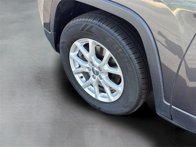 used 2018 Jeep Cherokee car, priced at $11,308