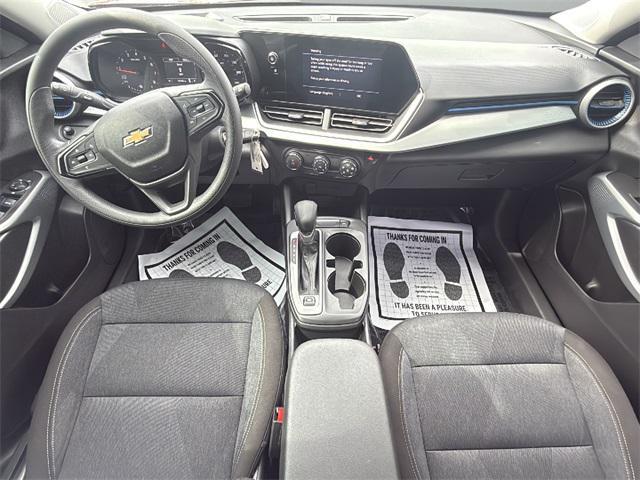 used 2025 Chevrolet Trax car, priced at $22,092