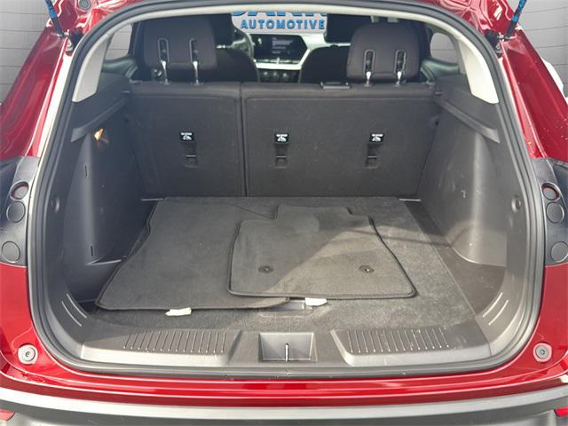 used 2025 Chevrolet Trax car, priced at $22,092