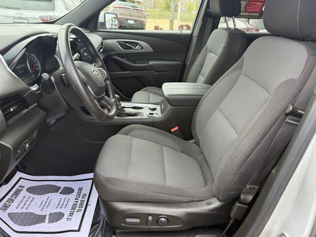 used 2022 Chevrolet Traverse car, priced at $25,182