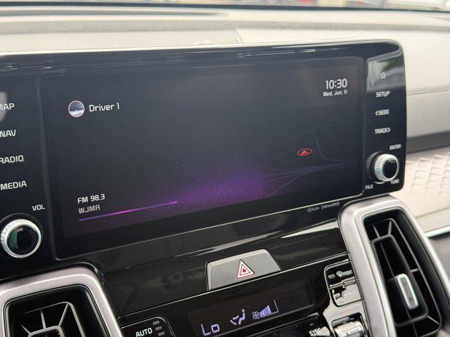 used 2022 Kia Sorento Hybrid car, priced at $28,649