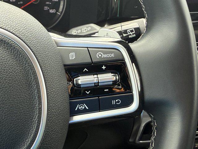 used 2022 Kia Sorento Hybrid car, priced at $28,649