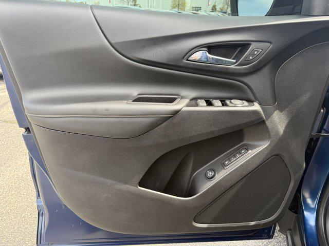 used 2022 Chevrolet Equinox car, priced at $25,212